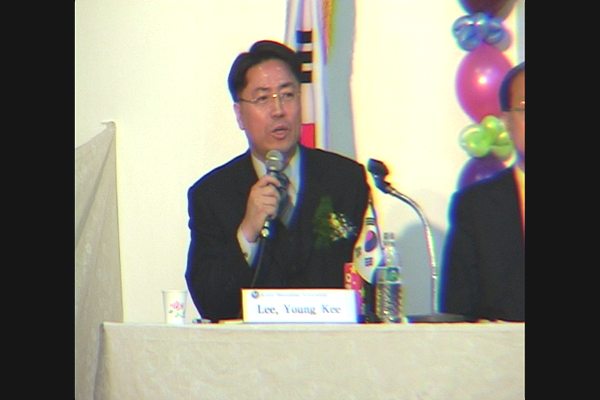 * 全球化时代的文娱活动角色与增进国家间友谊的方案