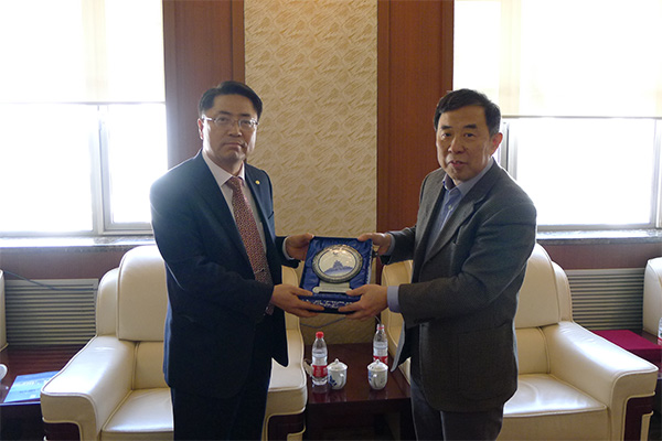 WREA代表团访问中国国家体育总局体育科学研究所